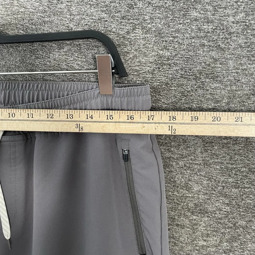 Vuori Transit Technical Jogger Pants Mens XL Gray Zip Pockets Athletic V417